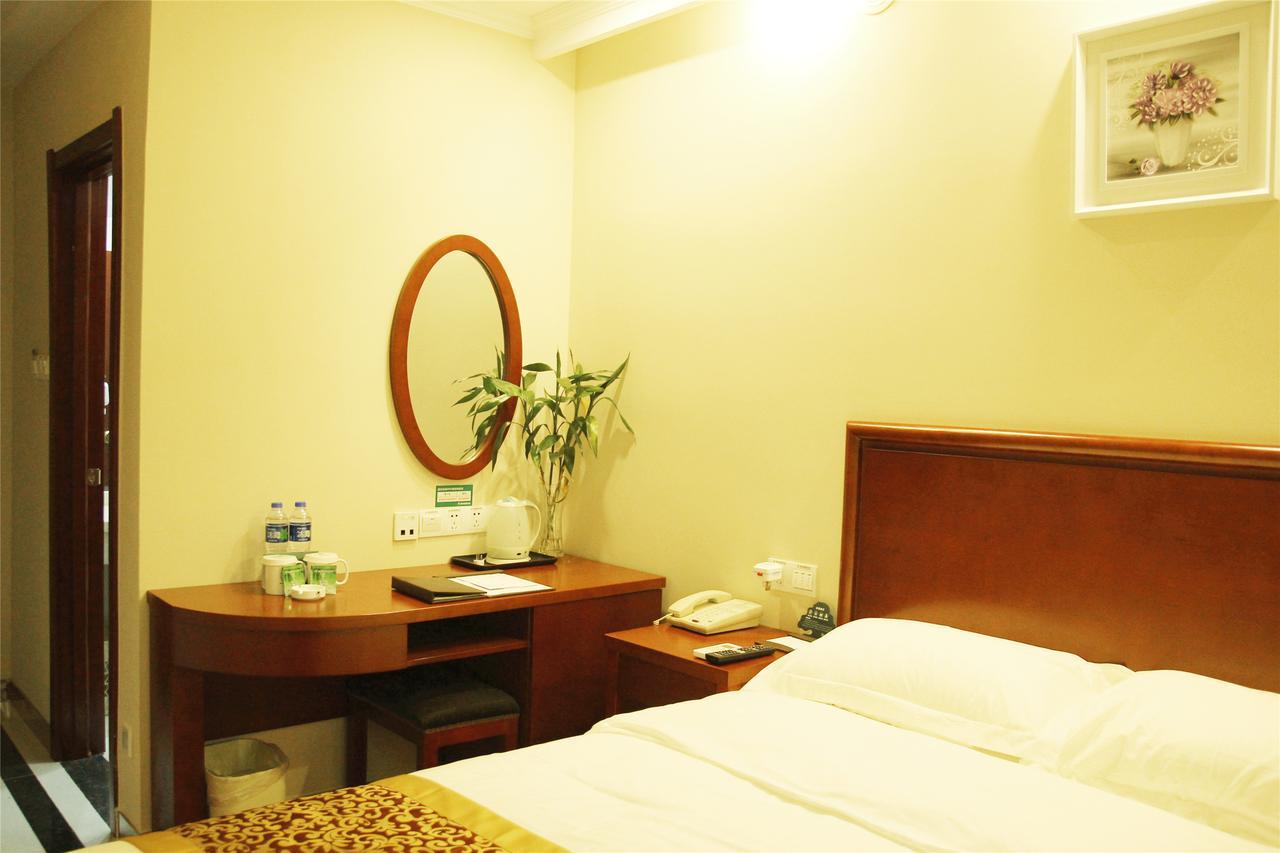 Greentree Inn Guizhou Guiyang Xiaoshizi Business Hotel Guiyang (Guizhou) Esterno foto